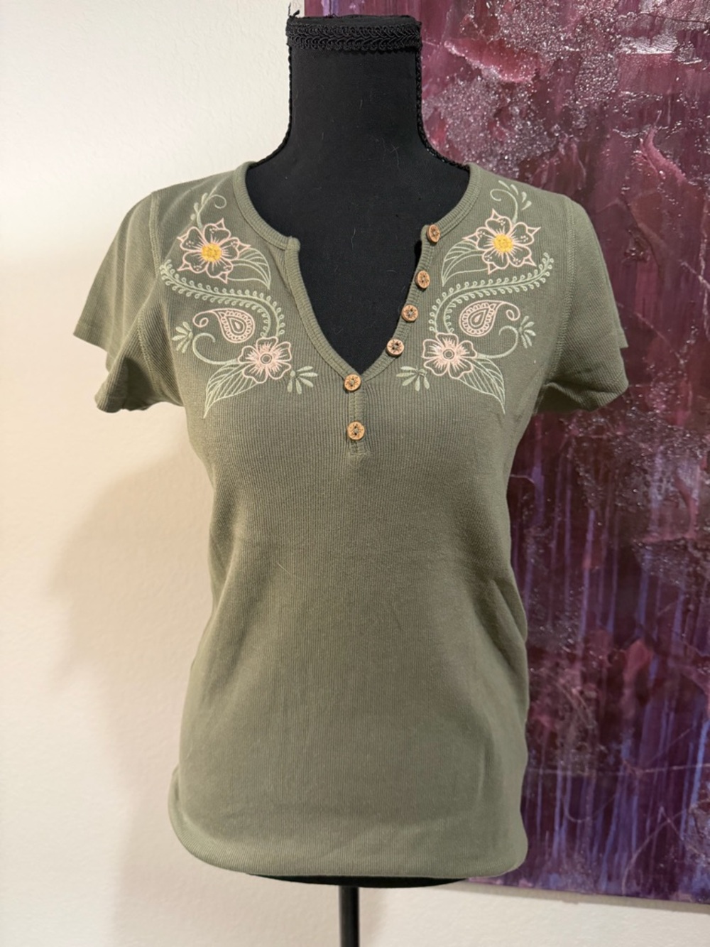 Alp n Rock Olive Green Women's Henley Top with Floral Embroidery Size Medium